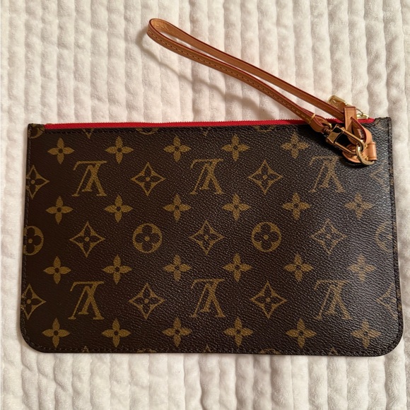 Louis Vuitton Handbags - Louis Vuitton Monogram Pouchette